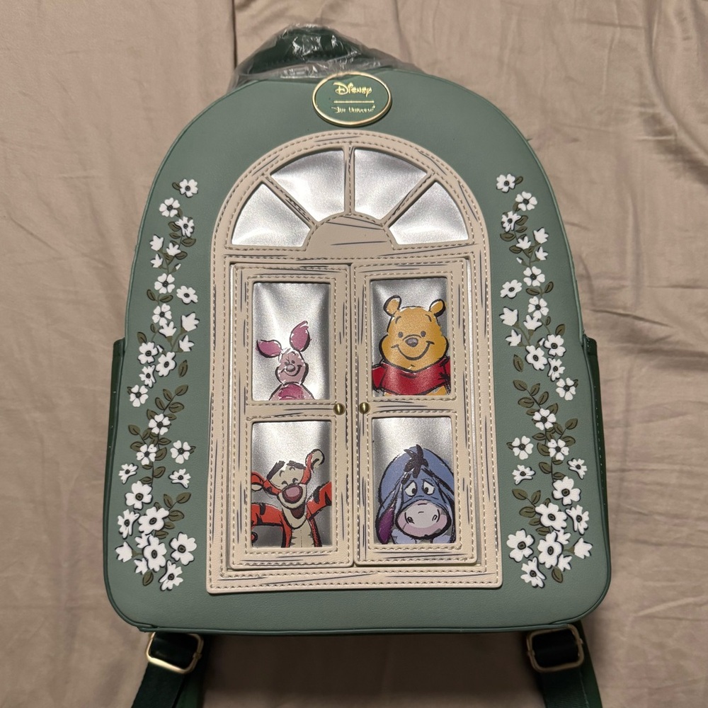 Winnie the Pooh Lounge Fly backpack